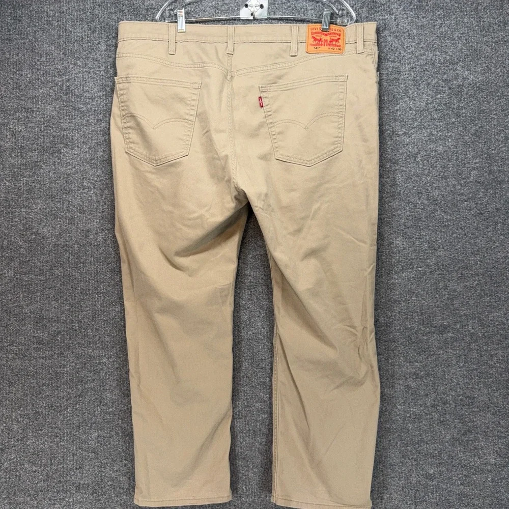 Levis 541 Athletic Taper Pants Mens 42x28 Tan Khaki Stretch Casual Chinos
